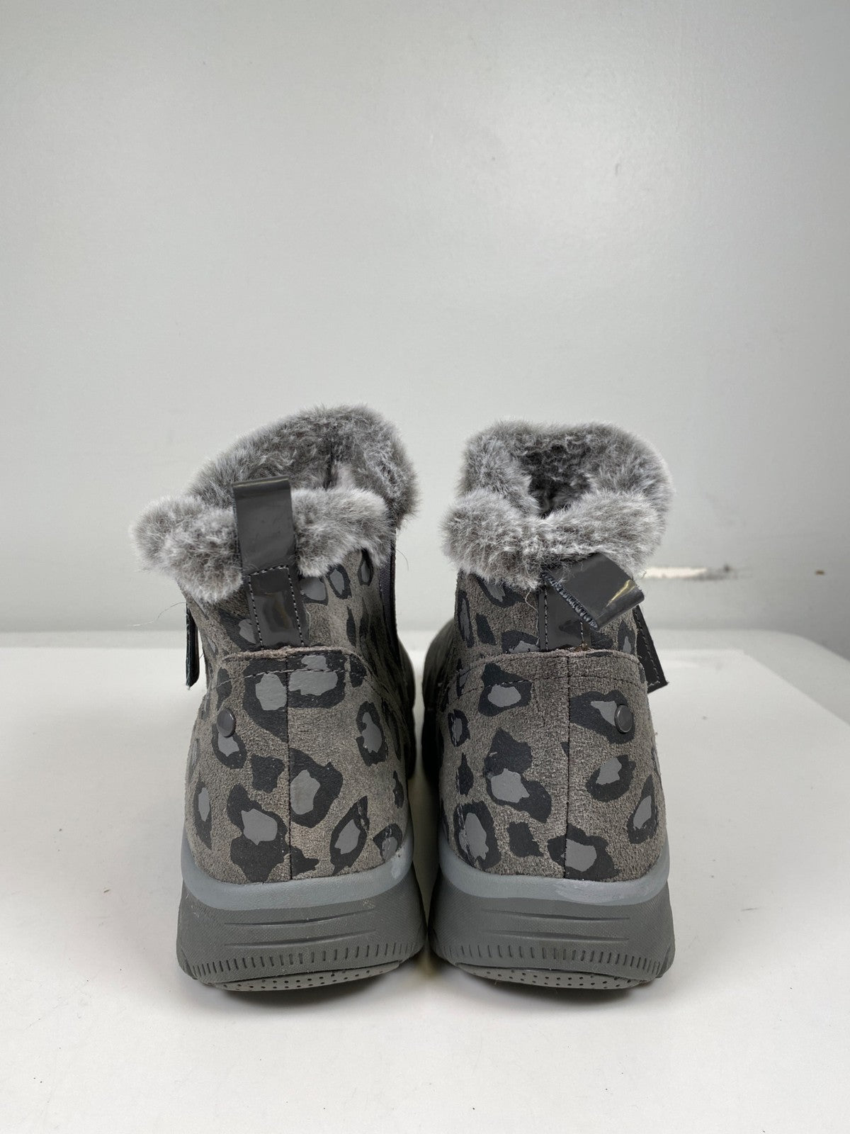 Skechers Women’s Gray Leopard Print Uno Rugged Sneaker Boots - 11 Wide