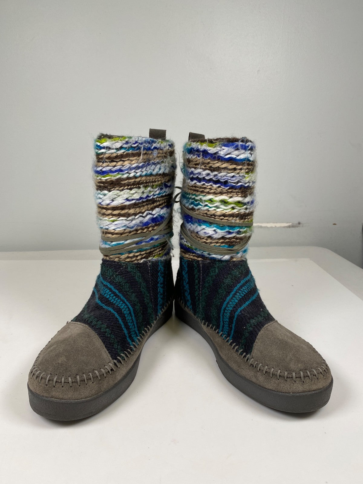 Toms Women’s Blue/Gray Aztec Pull On Nepal Suede Knit Boots - 7