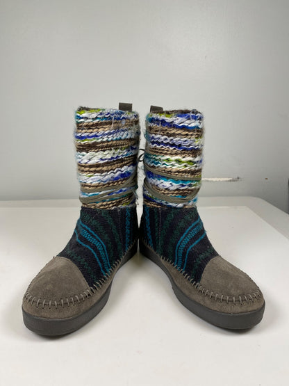 Toms Women’s Blue/Gray Aztec Pull On Nepal Suede Knit Boots - 7