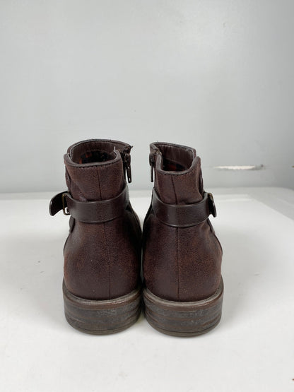 Baretraps Women’s Brown Textile Side Zip Caine Ankle Booties - 7