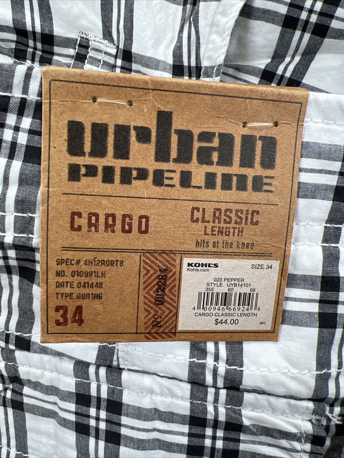 NEW Urban Pipeline Men's White Plaid Classic Length Cargo Shorts - 34