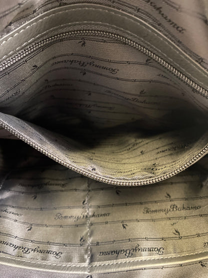 Tommy Bahama Women’s Light Beige Leather Zip Close Tote Bag Purse