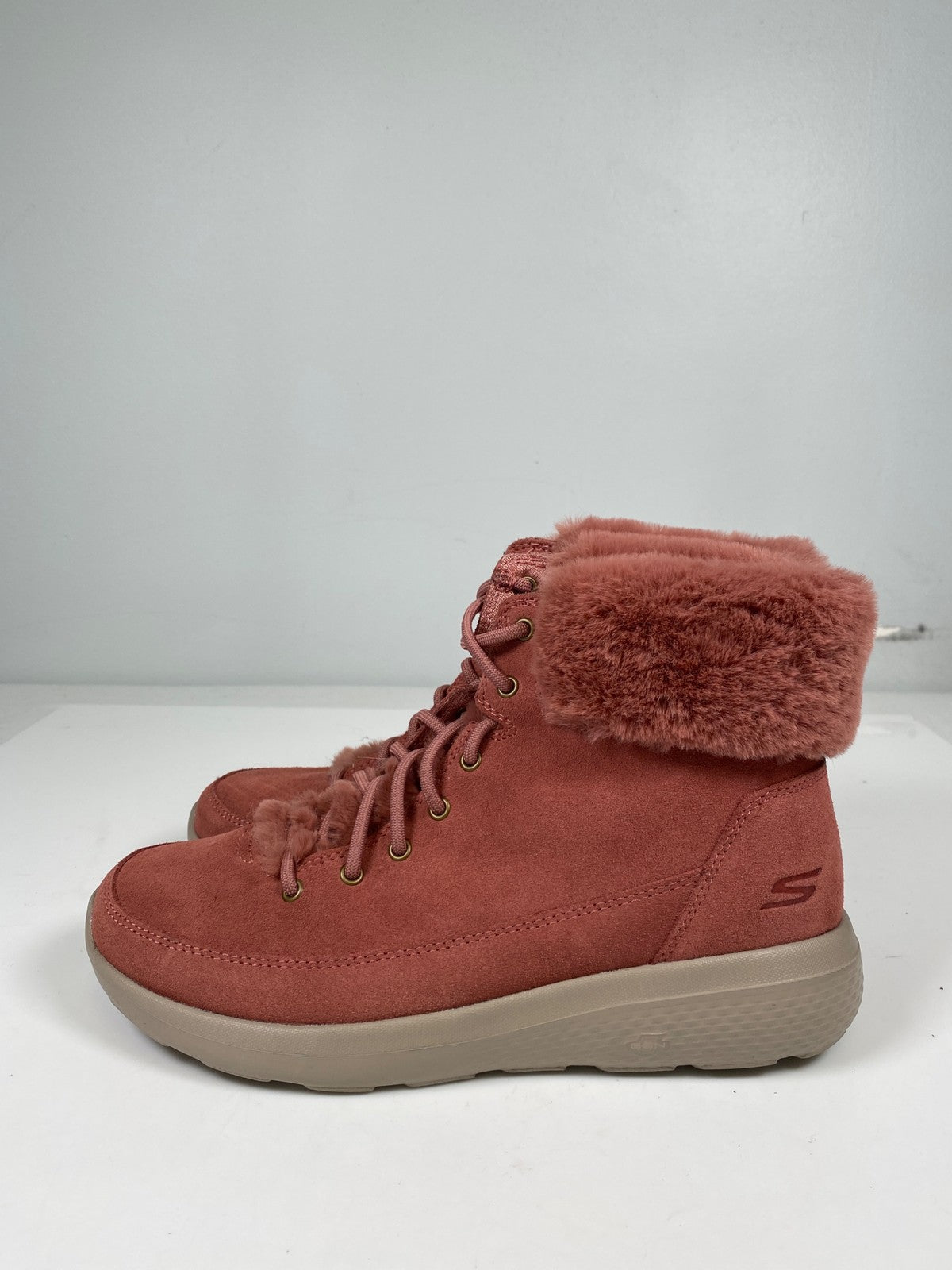Skechers Women’s Pink On The Go Suede GoGa Mat Winter Chill Ankle Boots - 7.5