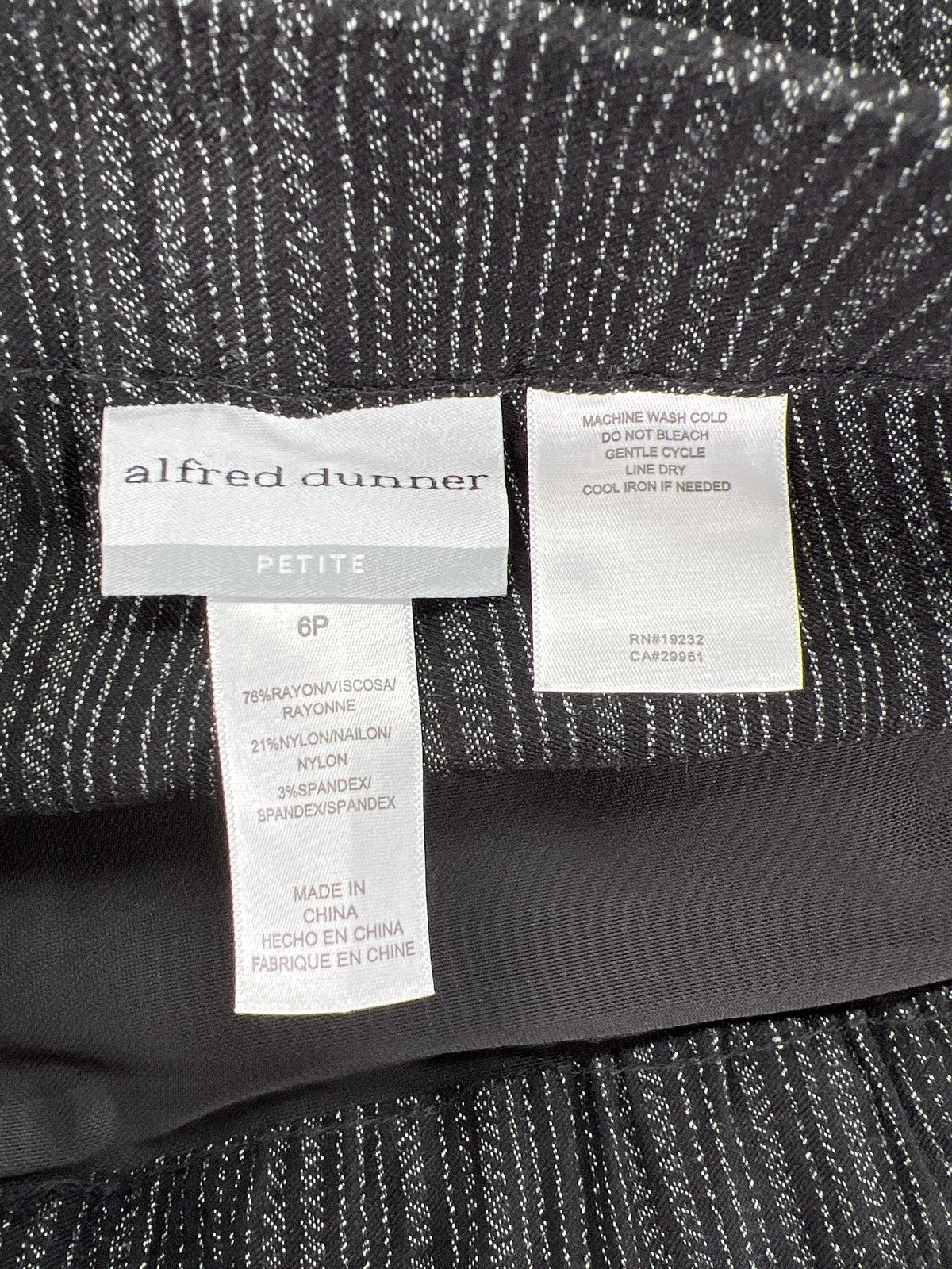 Alfred Dunner Women’s Black Allure Stretch World Traveler Pants - 6 Petite