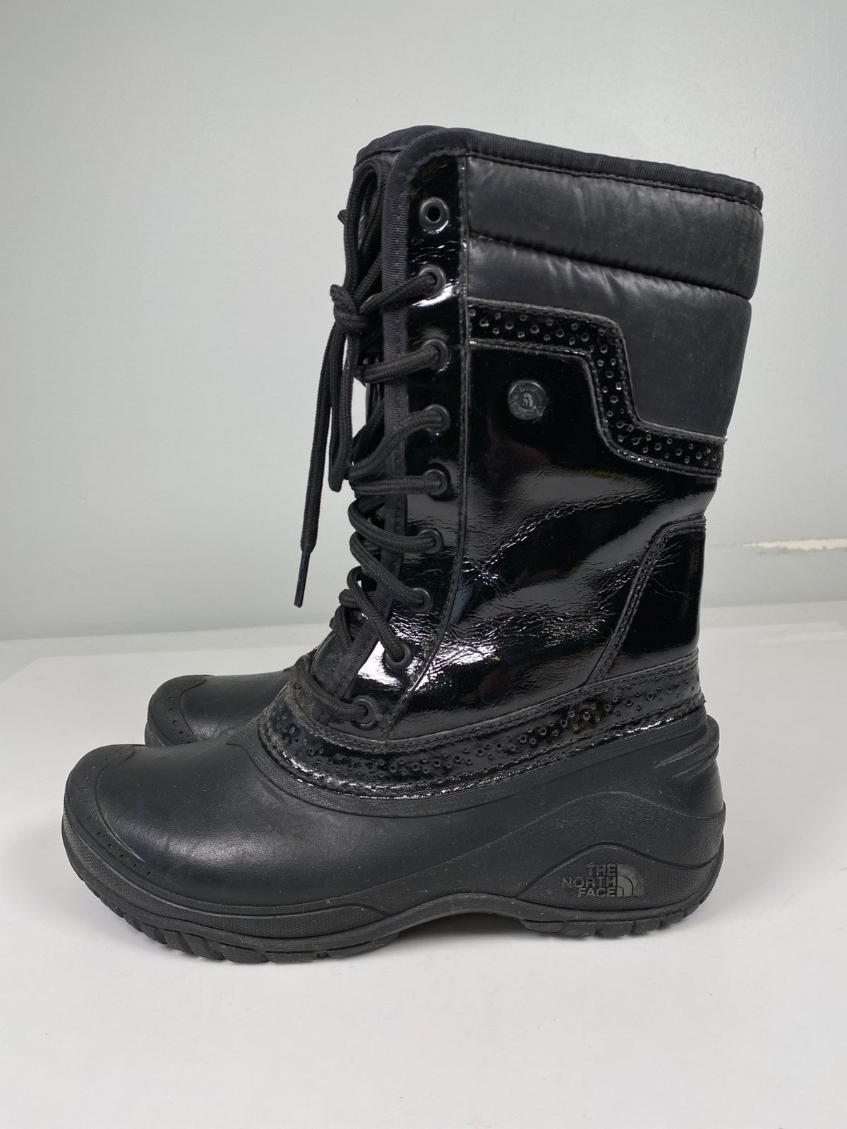 The North Face Women’s Black Shellista Mid Waterproof Winter Snow Boots - 6