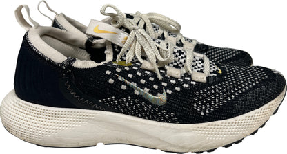 Nike Women’s Black/White React Escape Lace Up Running Shoes - 8.5