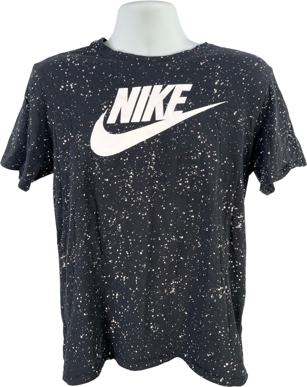 Nike Men’s Black Sportswear Short Sleeve T-Shirt - L