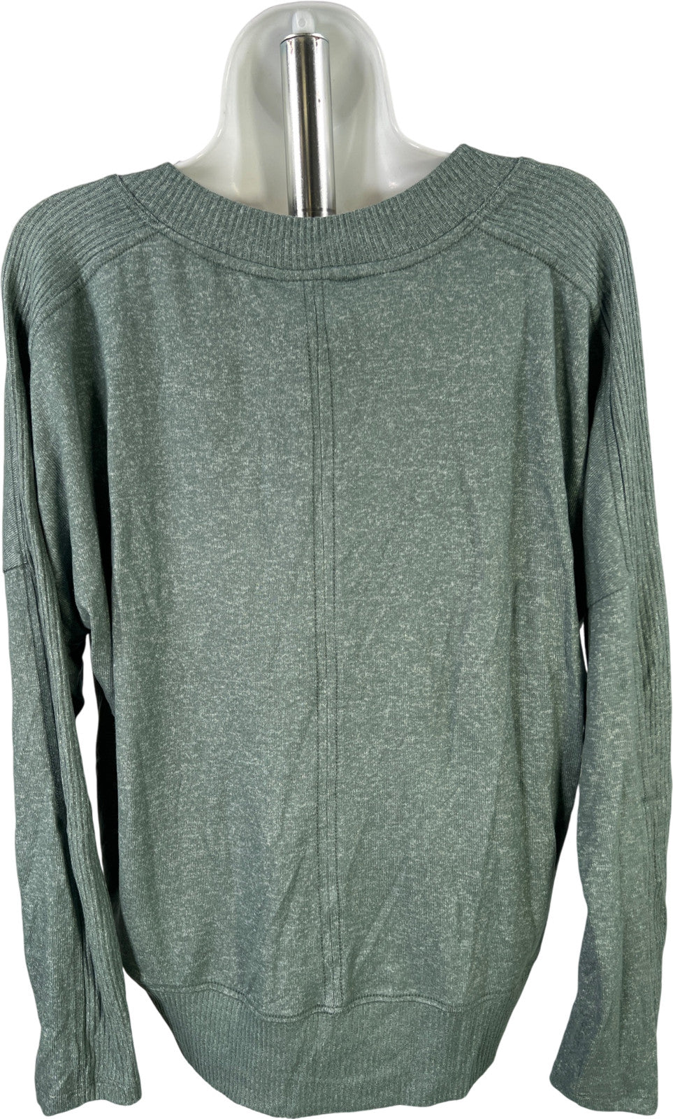 Buffalo Women’s Green Super Soft Cozy V-Neck Long Sleeve Shirt - M