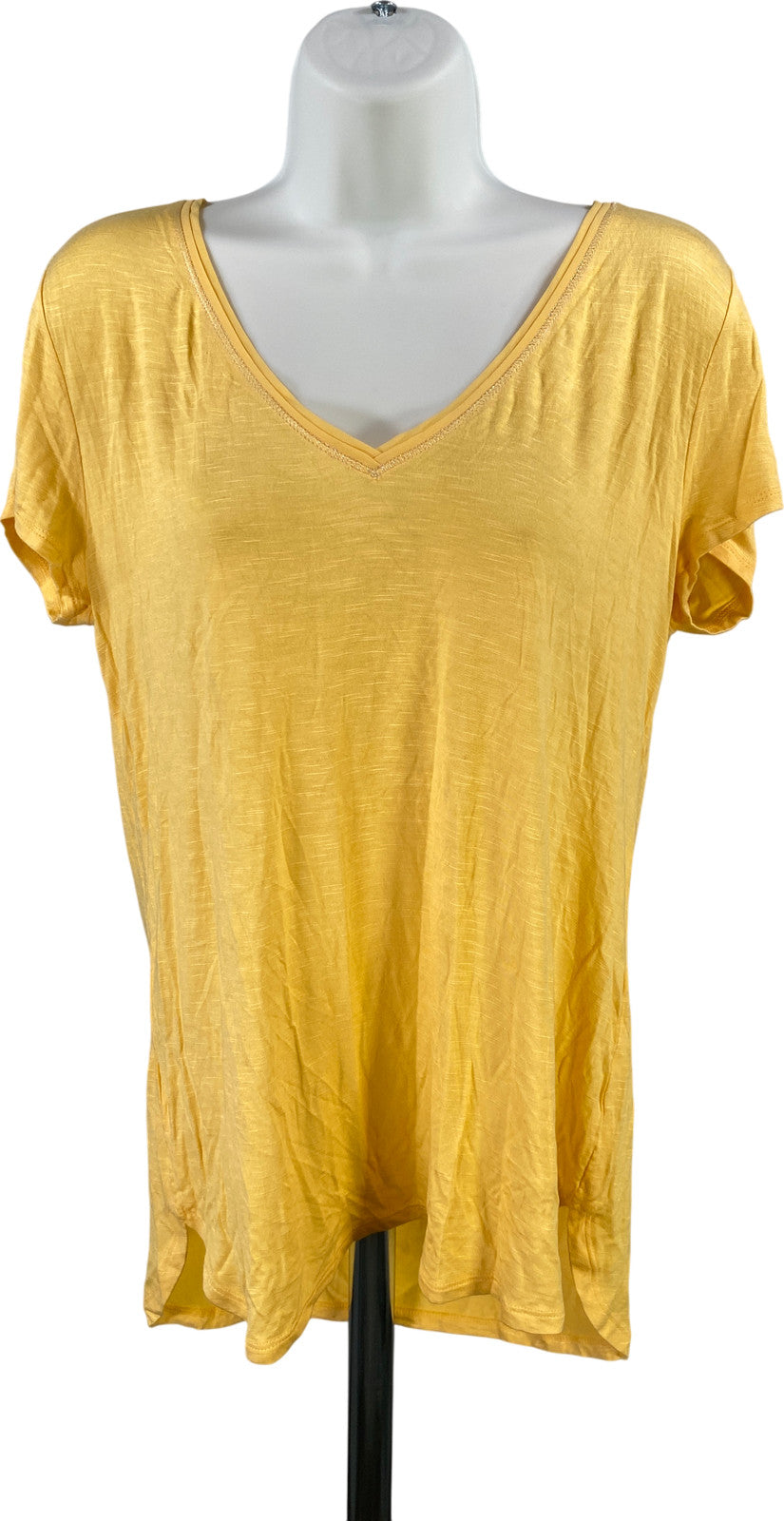White House Black Market Women’s Yellow Everyday Short Sleeve V-Neck Tee - M