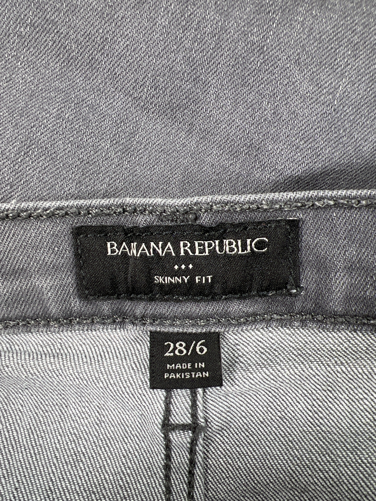 Banana Republic Women’s Gray Skinny Fit Denim Jeans - 6/28