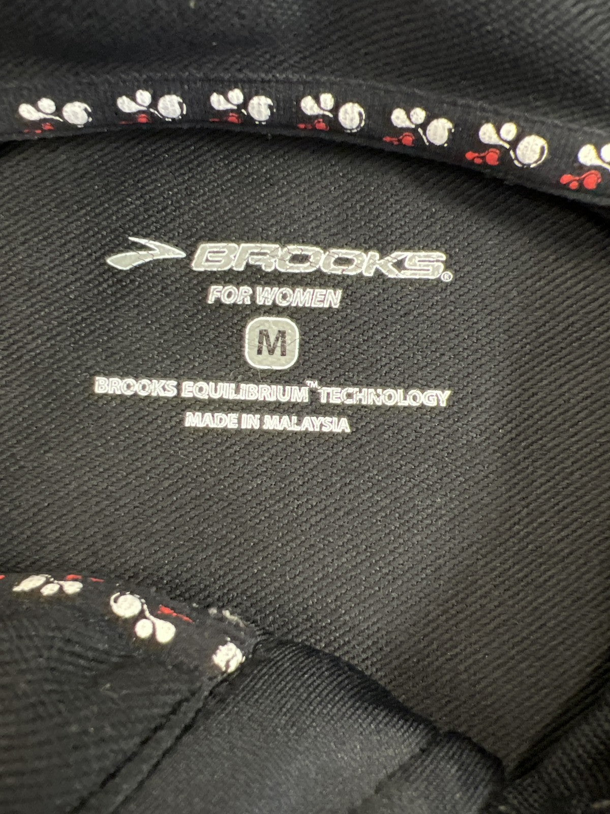 Brooks Women’s Black Long Sleeve 1/4 Zip Pullover Athletic Shirt - M