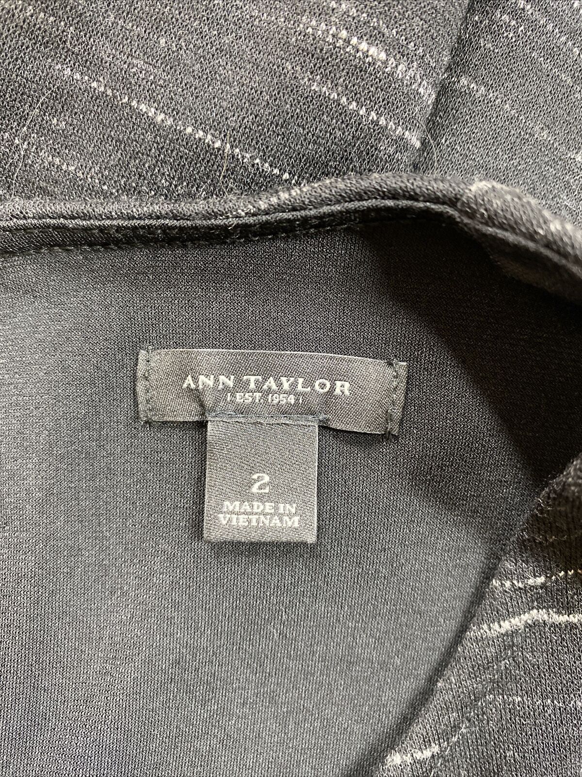 Ann Taylor Vestido negro sin mangas con doble capa para mujer - 2