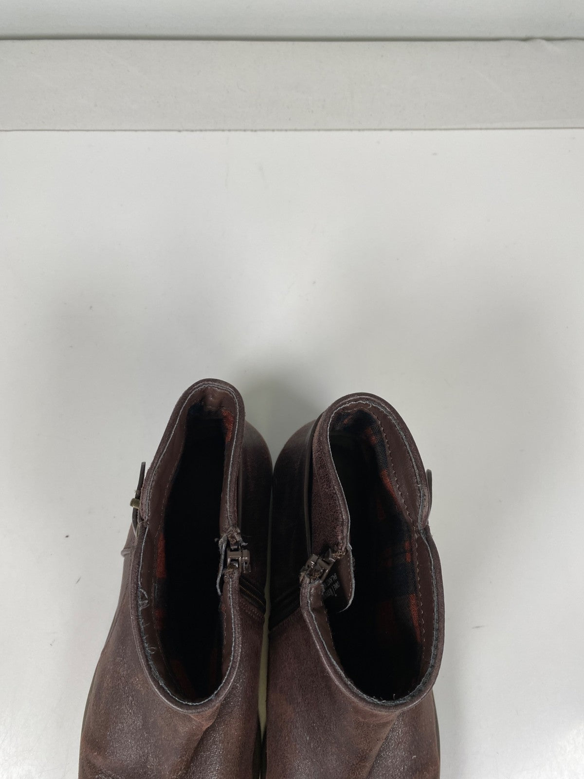 Baretraps Women’s Brown Textile Side Zip Caine Ankle Booties - 7