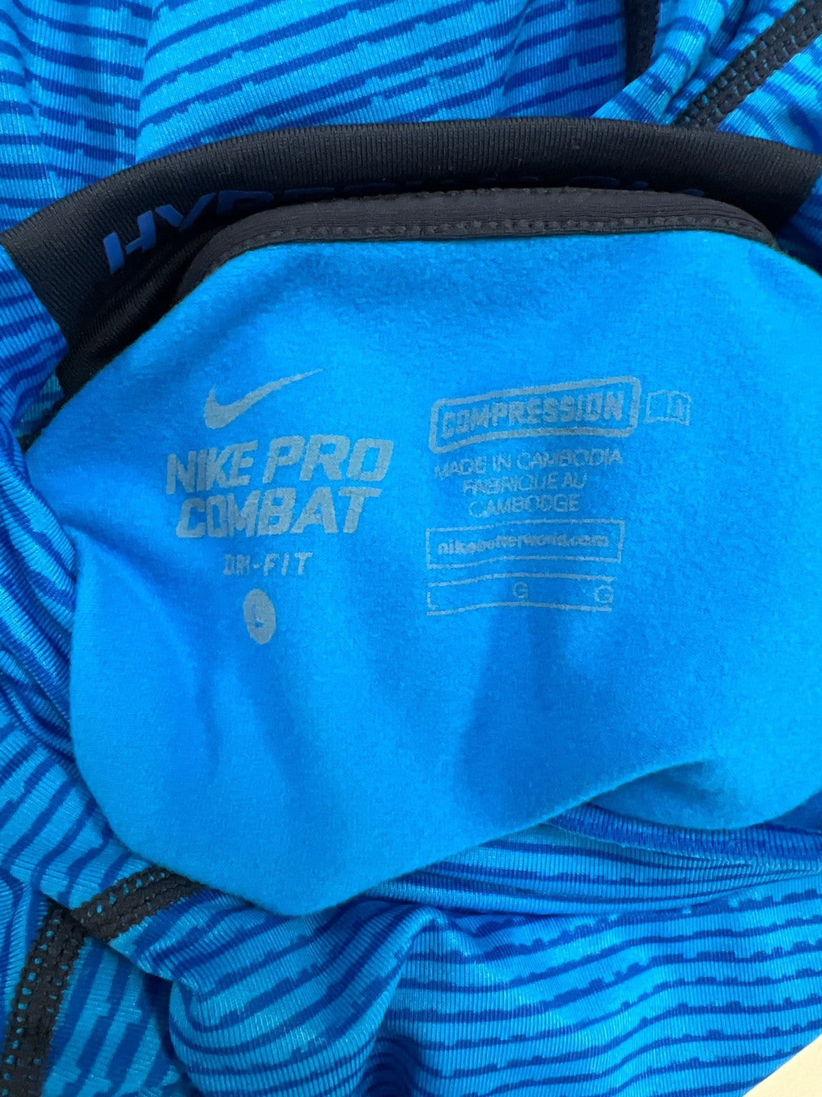 Nike Men’s Blue Pro Combat Hyperwarm Athletic Base Layer Shirt - L