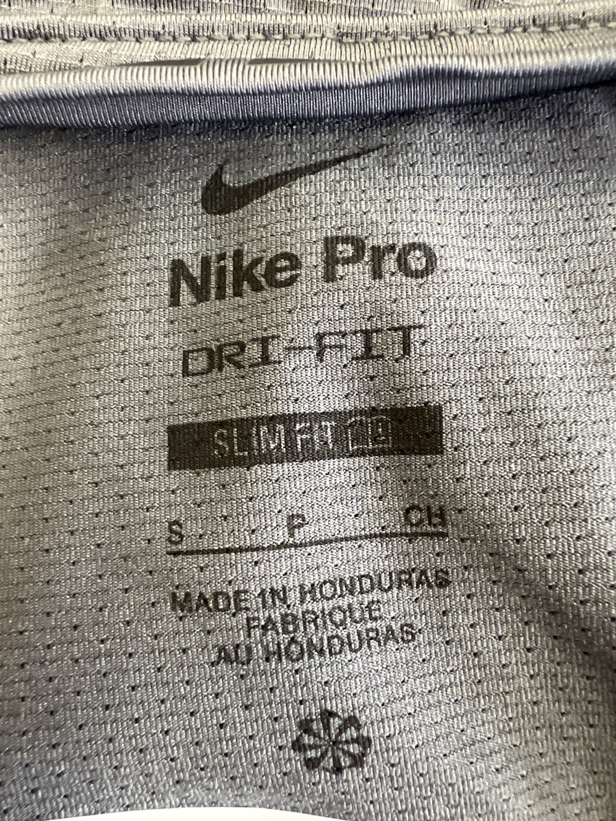 Nike Pro Men’s Gray Slim Fit Short Sleeve Athletic Shirt - S