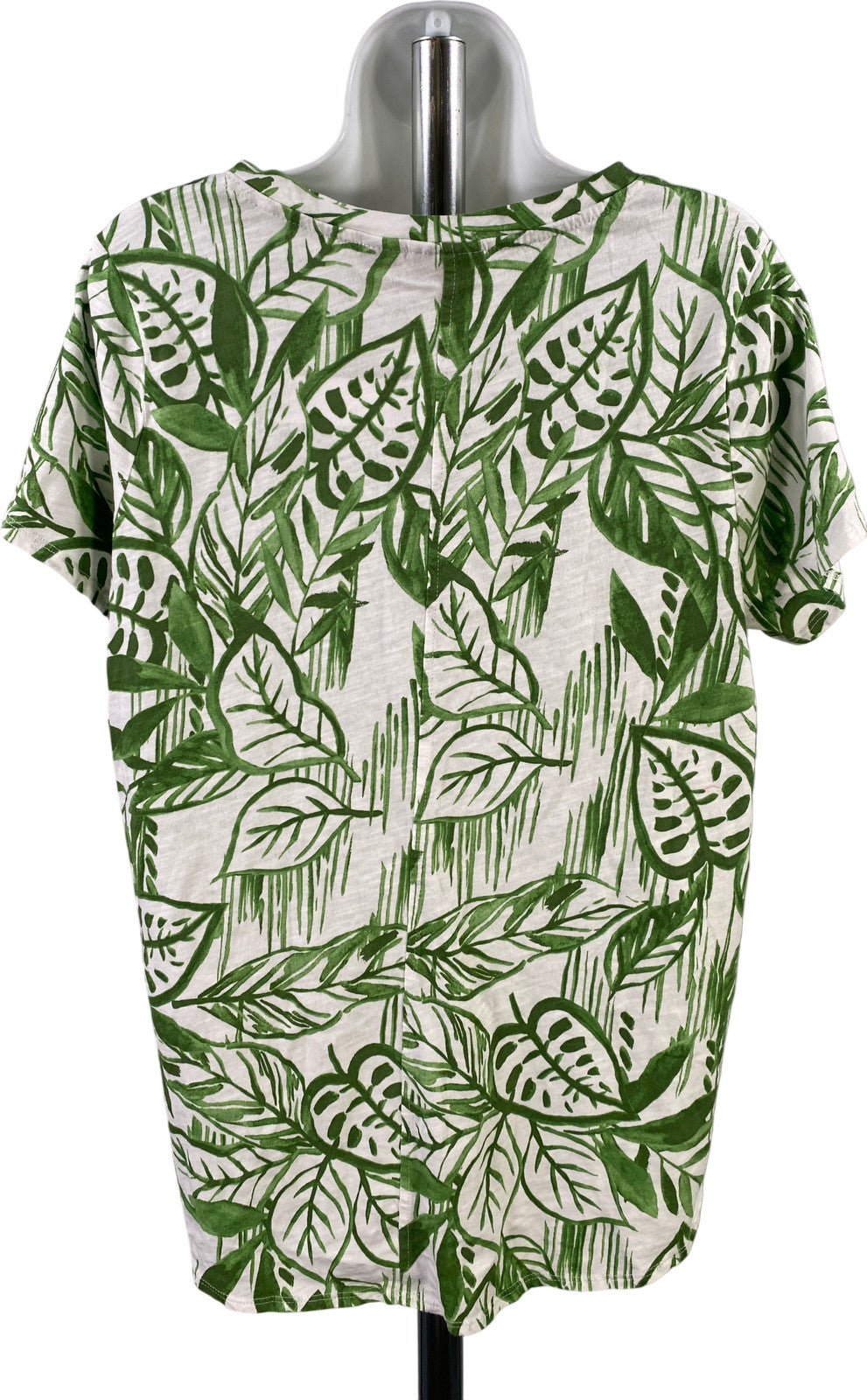 Tahari Women’s Green/White Leaf Print Short Sleeve T-Shirt - Plus 1X