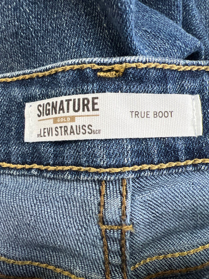 Levi’s Signature Women’s Medium Wash True Boot Denim Jeans - 6