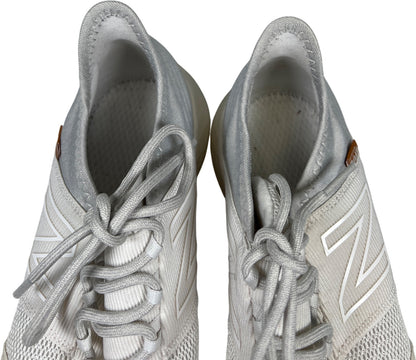 New Balance Women’s White Fresh Foam Roav Lace Up Athletic Shoes - 6.5