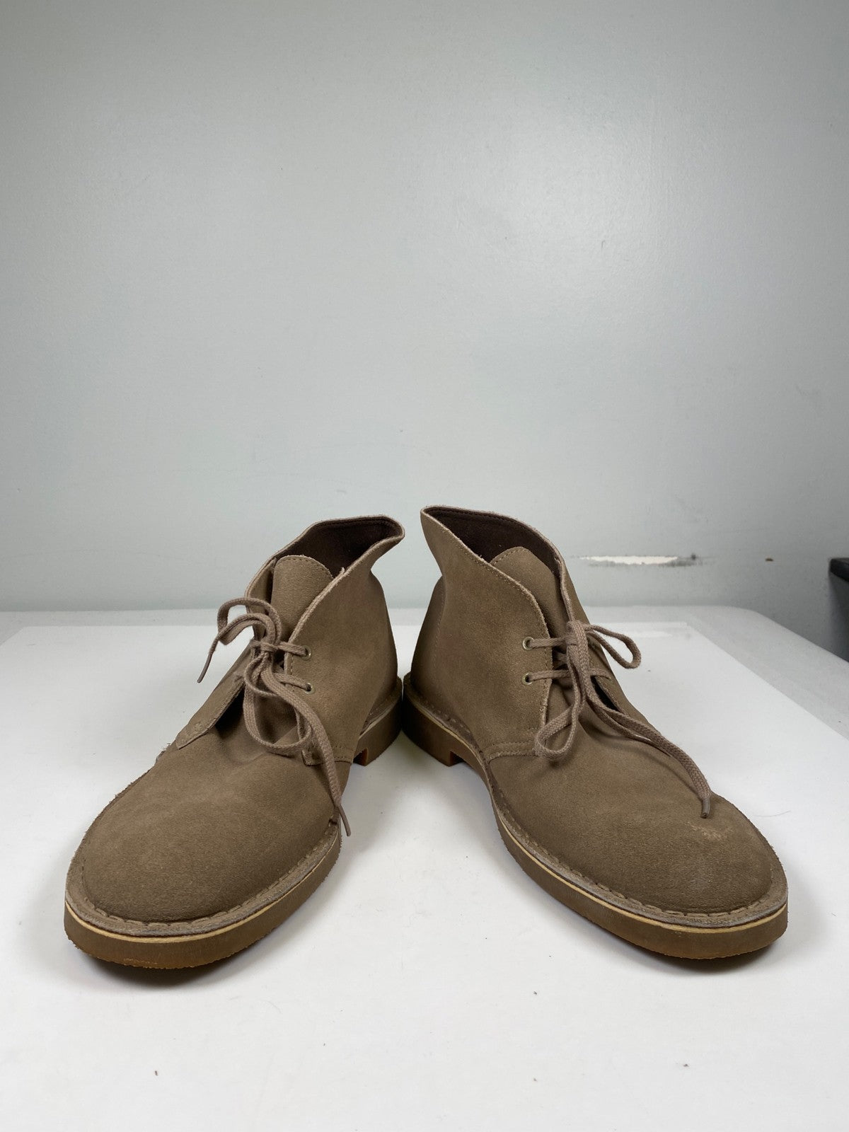 Clarks Men’s Gray/Taupe Suede Bushacre Chukka Desert Boots - 11