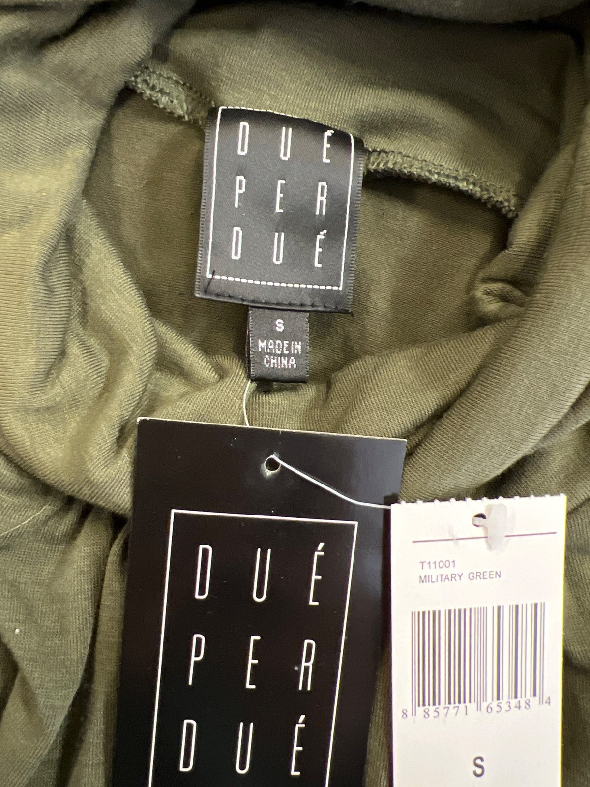 Due Per Due Women’s Green Pleated Front Long Sleeve Turtleneck Shirt - S