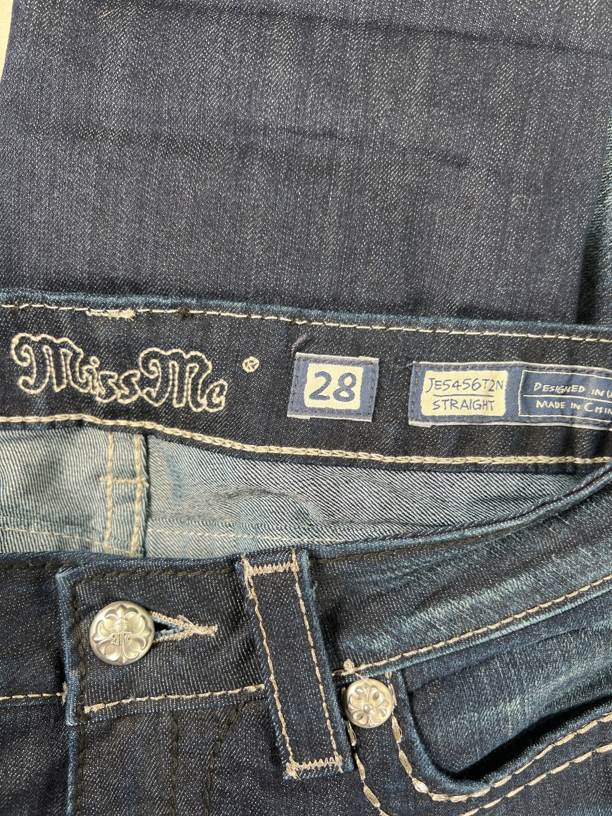 Miss Me Women’s Dark Wash Sequin Pocket Straight Denim Jeans - 28