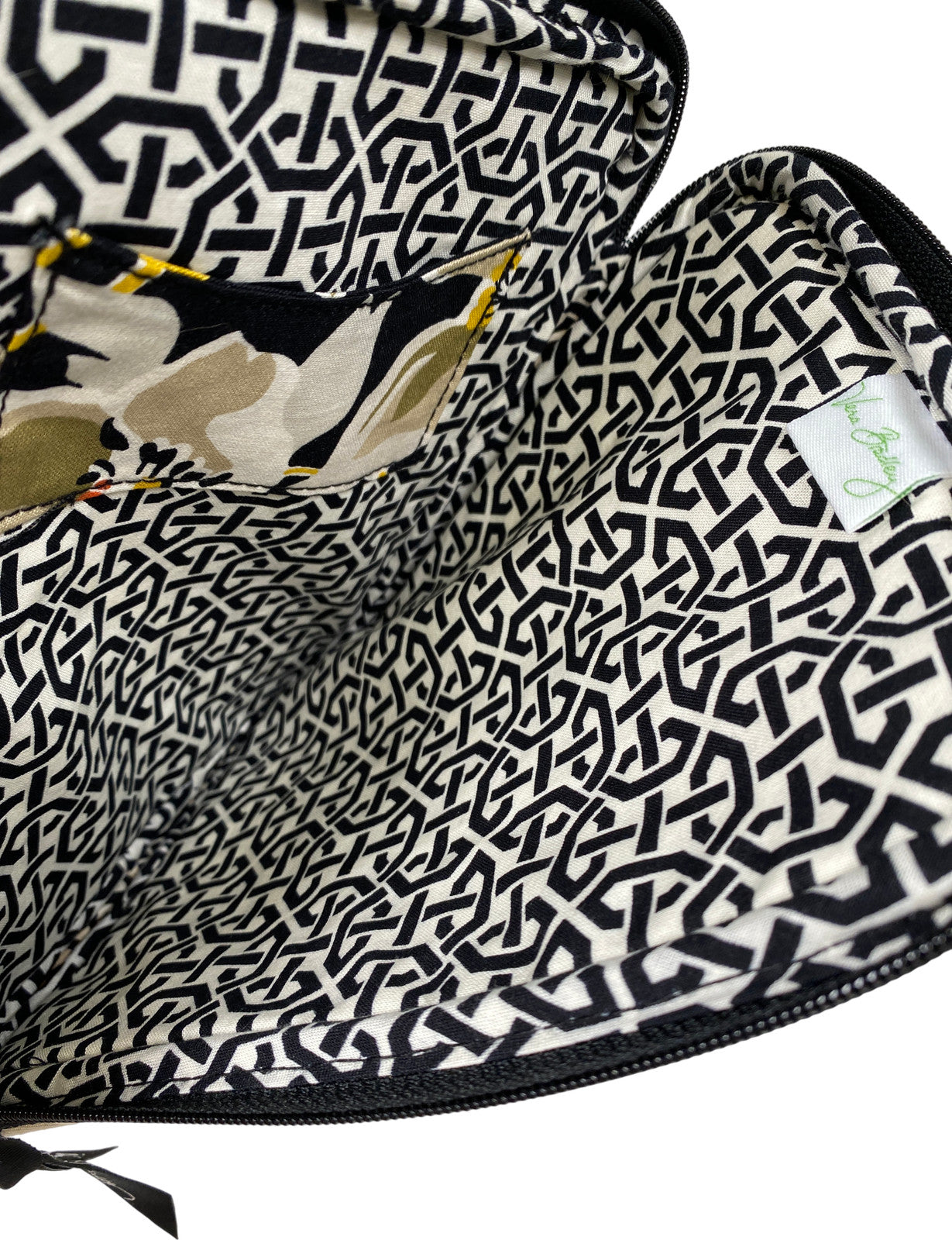 Vera Bradley Women’s Black/White Floral Dogwood Small 9” E-Reader Padded Case