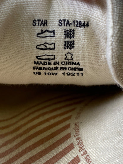 Taos Women’s Beige Star Canvas Lace Up Sneakers - 10 Wide