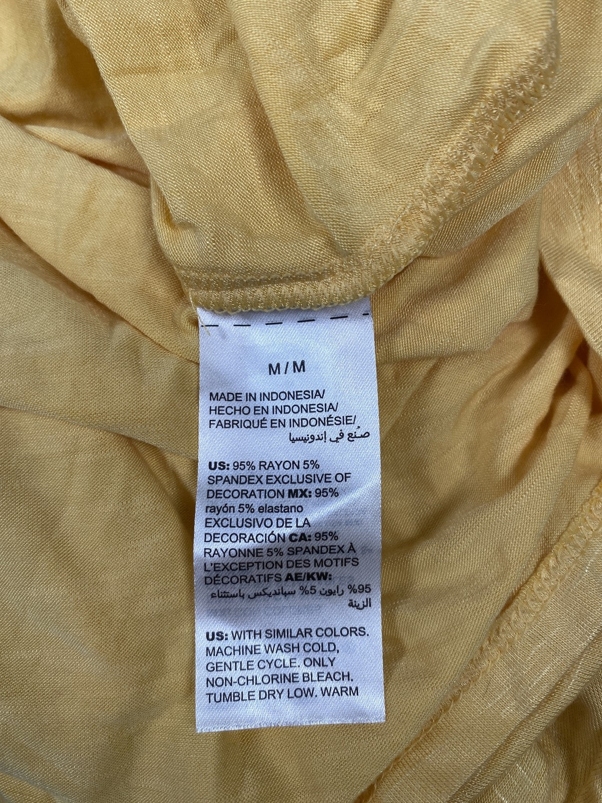 White House Black Market Women’s Yellow Everyday Short Sleeve V-Neck Tee - M