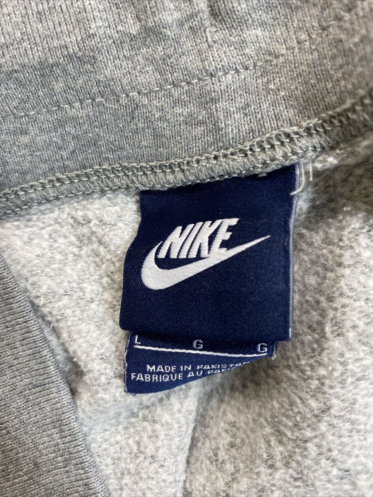 Nike Men's Gray Sportswear Club Fleece Sweatpants - L