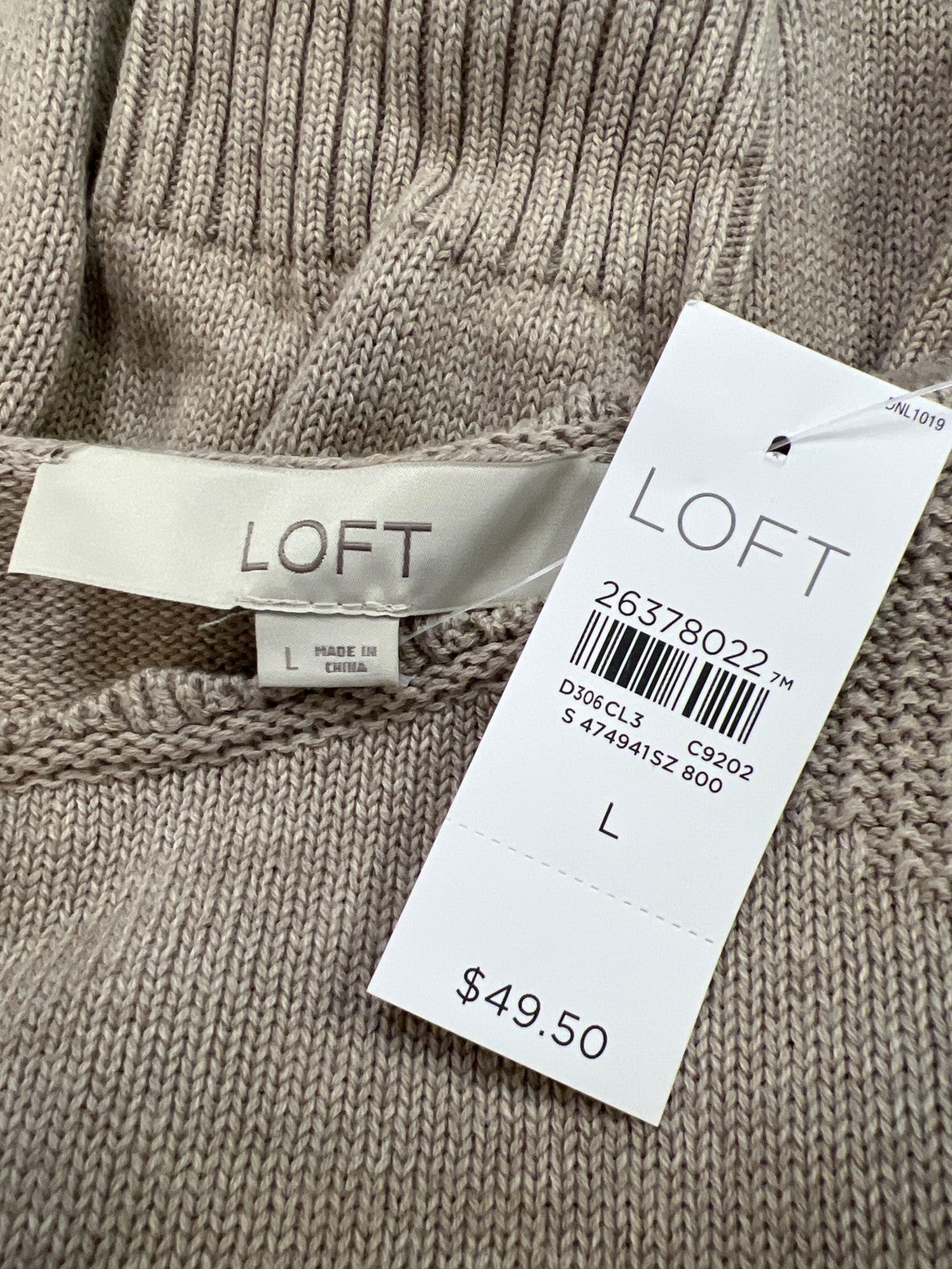 LOFT Women’s Beige Long Sleeve Sweater - L