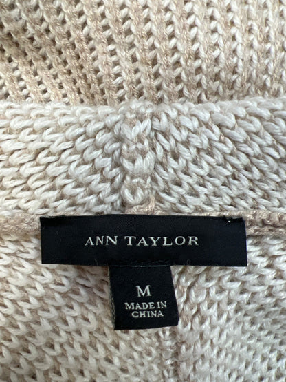 Ann Taylor Women’s Beige Long Sleeve Pocket Front Cardigan Sweater - M
