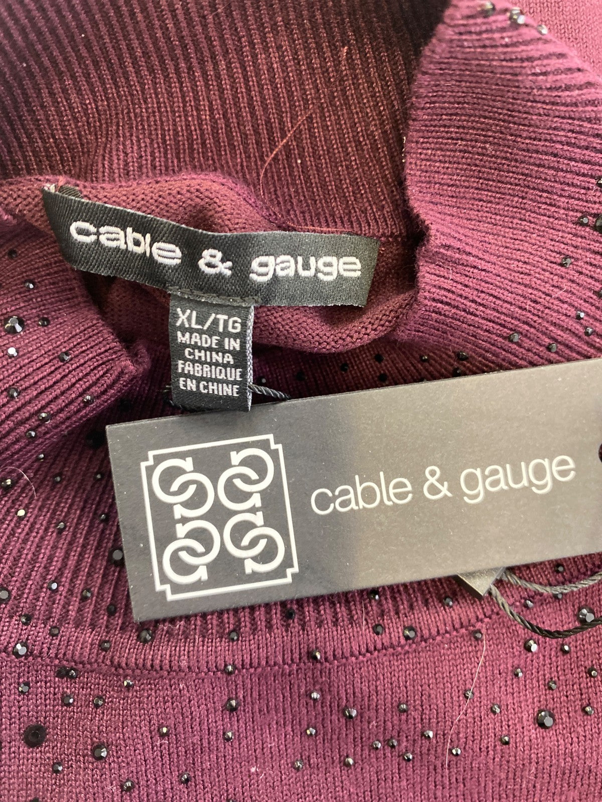 Cable and Gauge Women’s Burgundy/Purple Rhinestone Short Sleeve Knit Shirt - XL