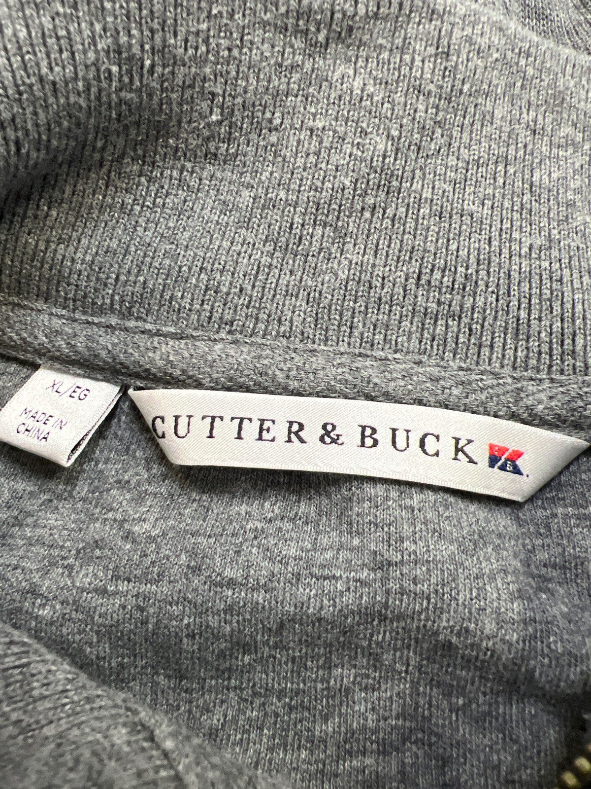 Cutter and Buck Men’s Gray Long Sleeve 1/4 Zip Pullover Sweater - XL