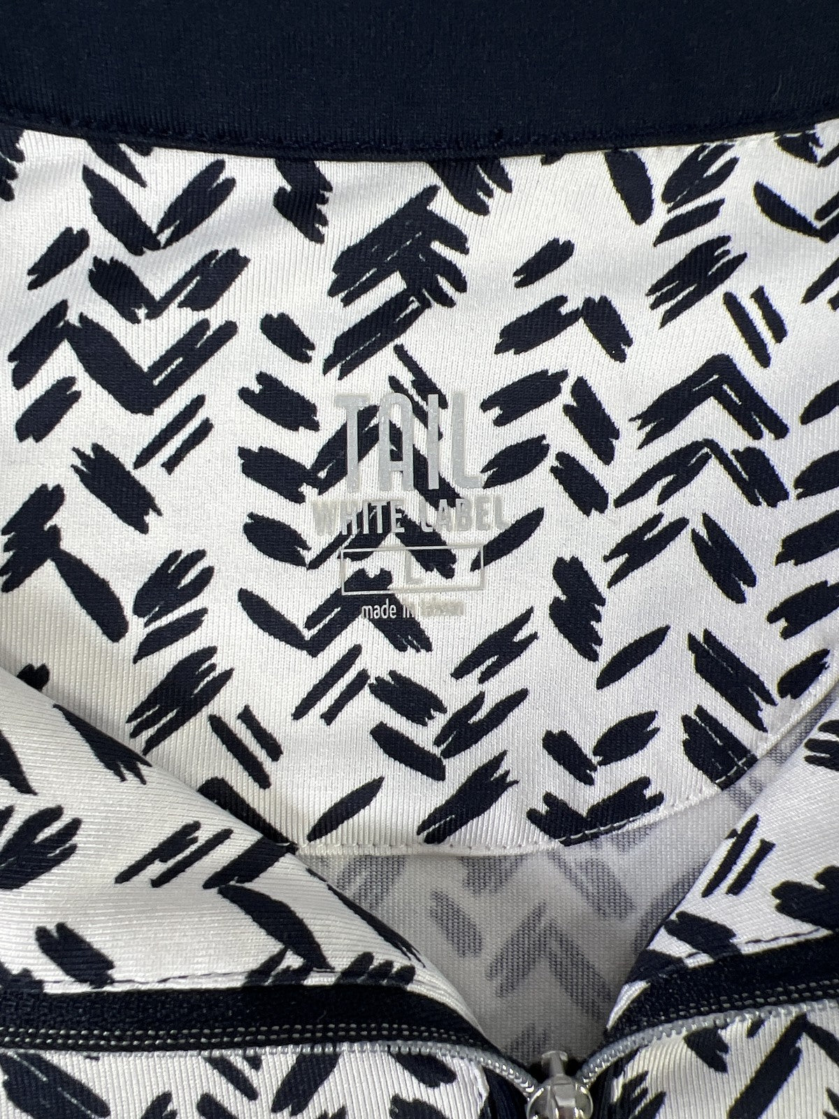 TAIL Women’s White & Blue White Label 1/4 Sleeve Sleeveless Shirt - L