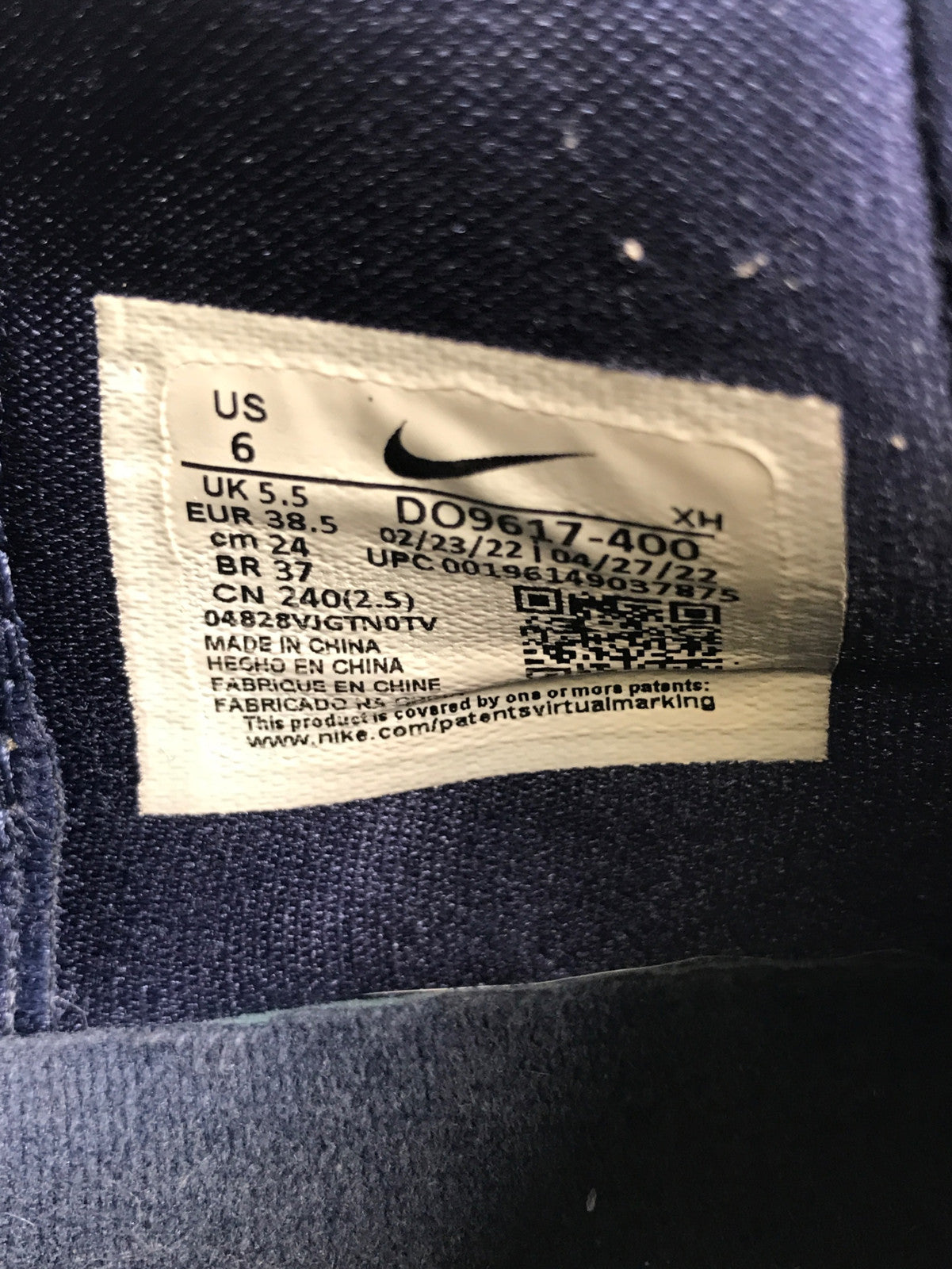 Nike Men’s Blue Midnight Kylie Low Lace Up Basketball Sneakers - 6