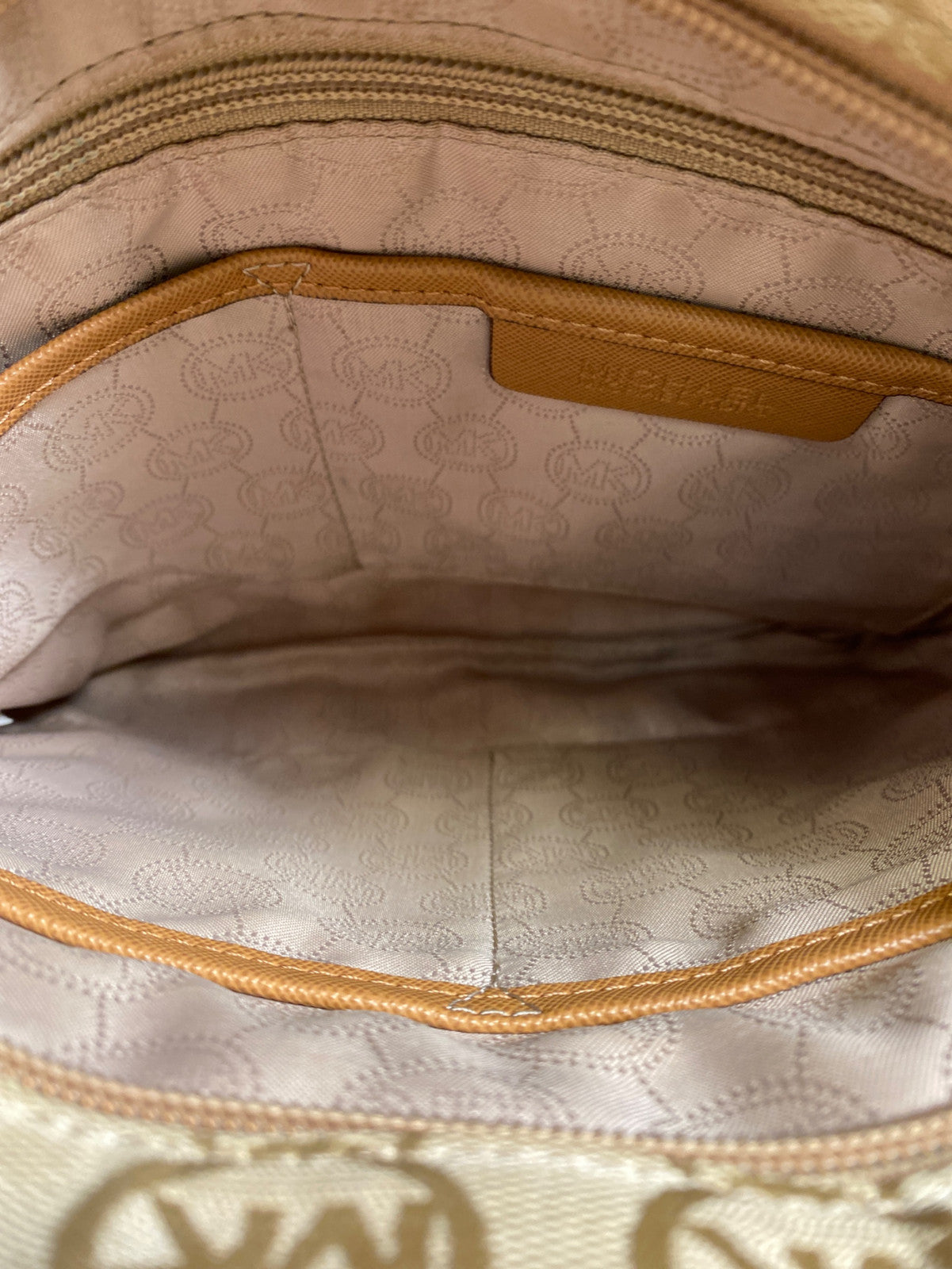 Michael Kors Women’s Beige/Brown Jet Set Signature Zip Close Crossbody Purse