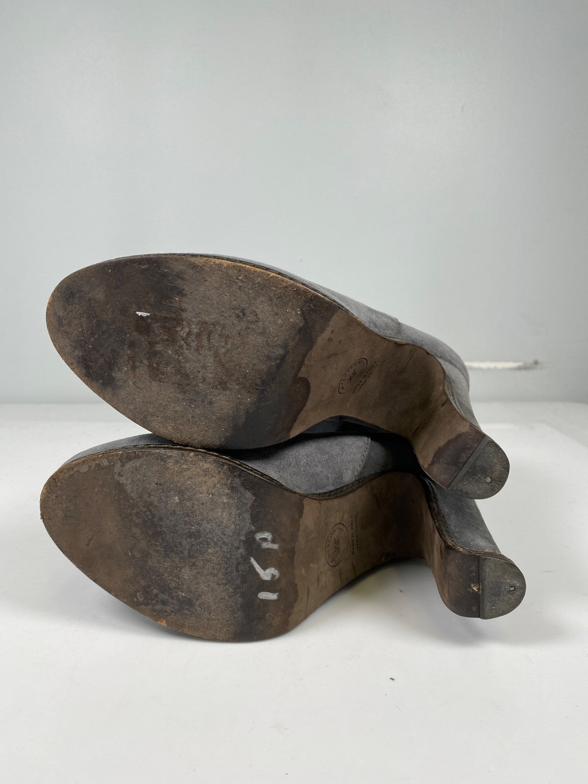 Leifsdottir Women’s Gray Suede Heeled Mid Calf Fashion Boots - 38/US 7.5