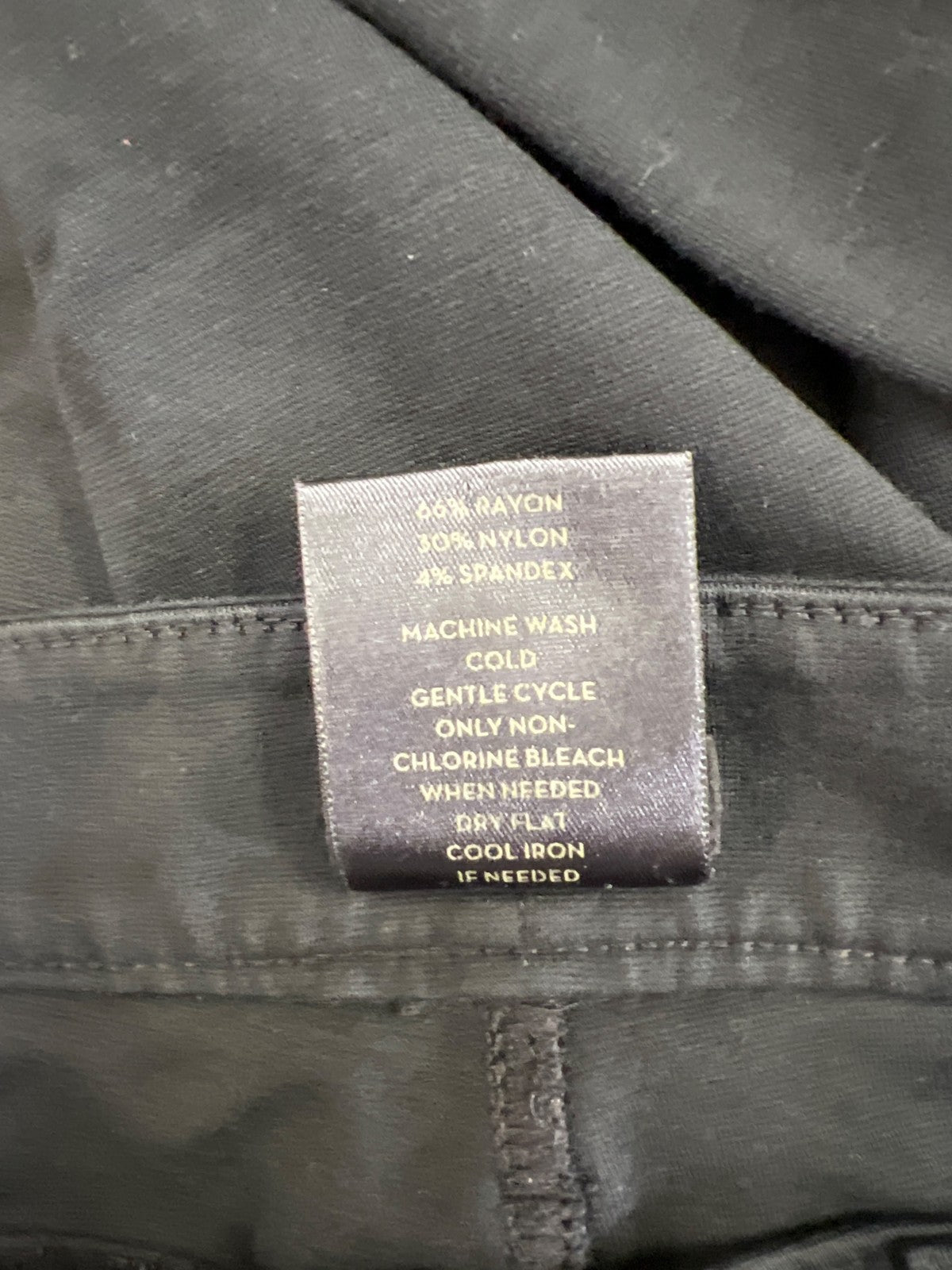 Ann Taylor Women’s Black Modern Stretch Straight Leg Pants - 6