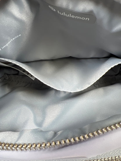 Lululemon Women’s Vapor Gray Crossbody Multi-Pocket Camera Bag Purse