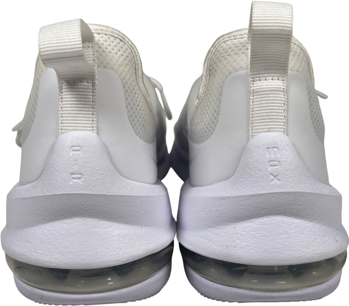 Nike Air Max Women’s White Axis Lace Up Athletic Shoes - 8