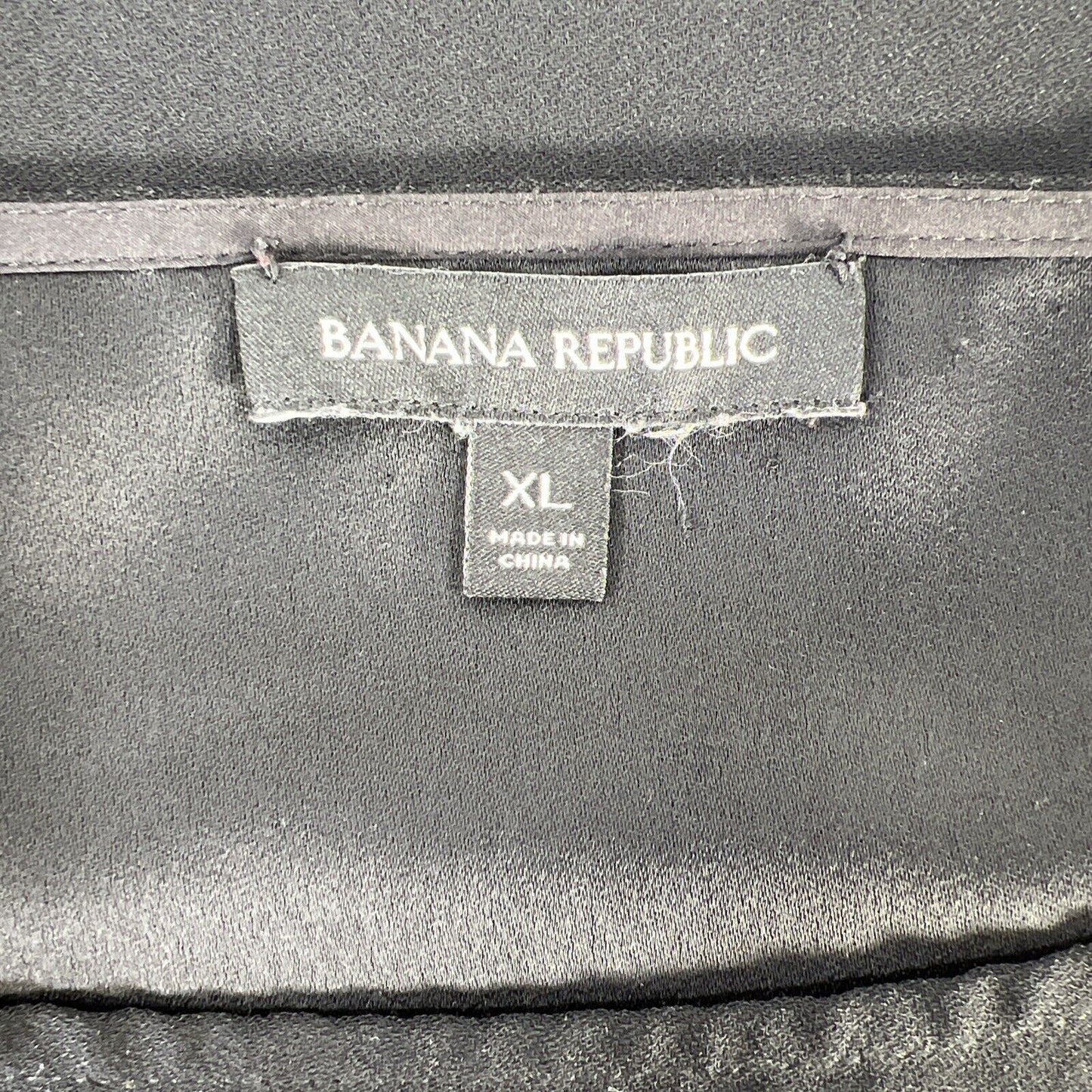 Banana Republic Blusa negra sin mangas a capas para mujer - XL