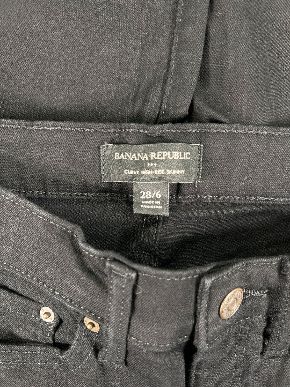 Banana Republic Women’s Black Curvy High Rise Skinny Denim Jeans - 28/6