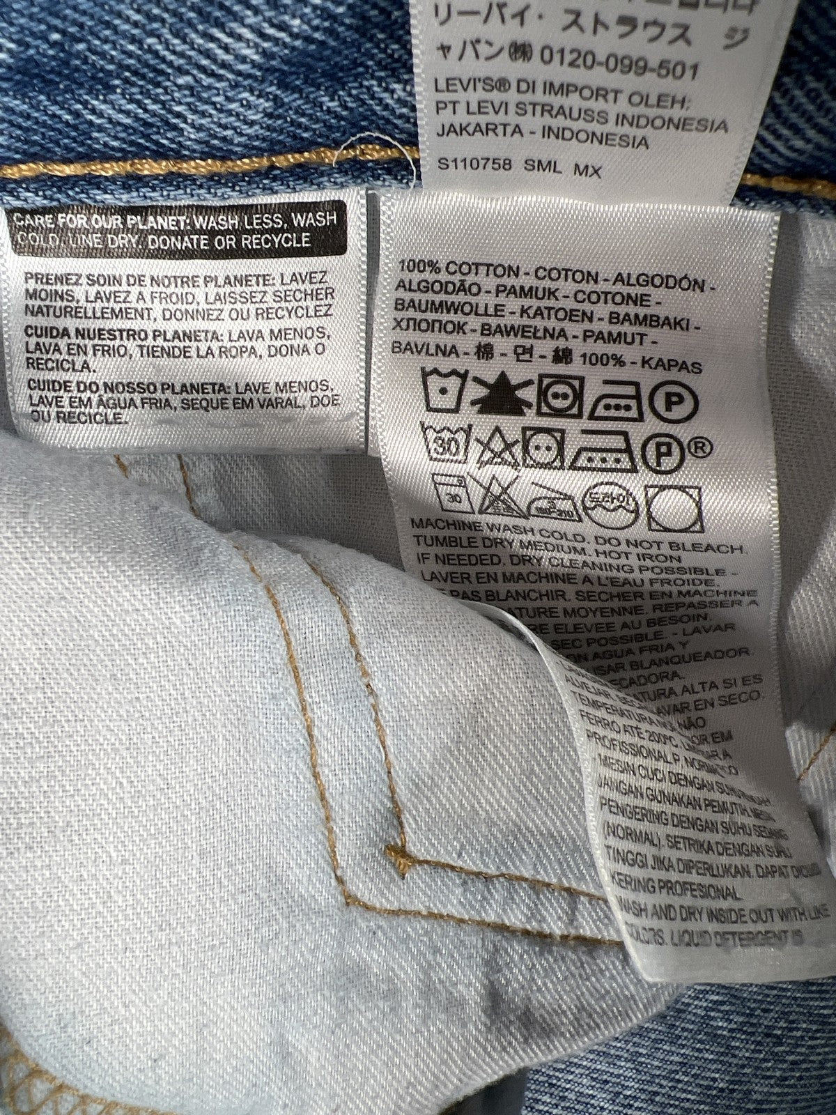 Levi’s Men’s Light Wash 550 Straight Leg Jeans - 40x32