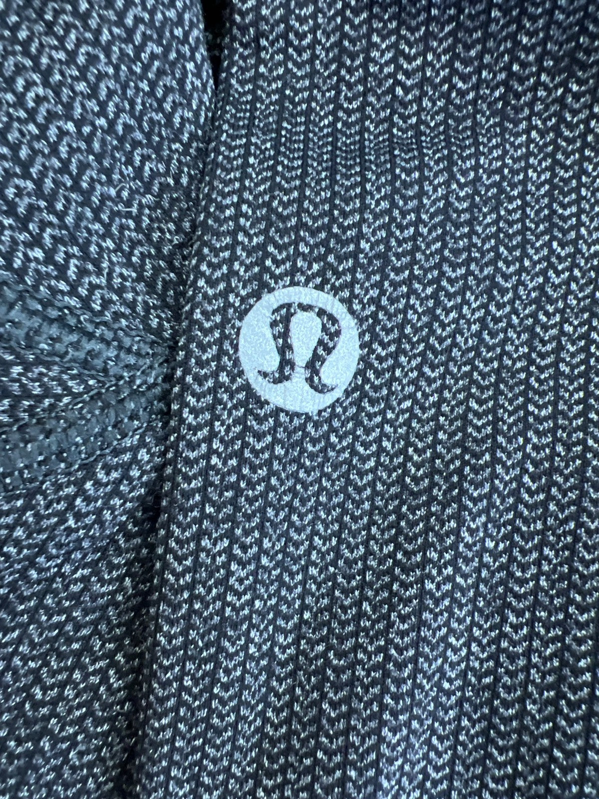 Lululemon Women’s Heathered Black/Gray Speed Up Tight 28” Leggings - 6