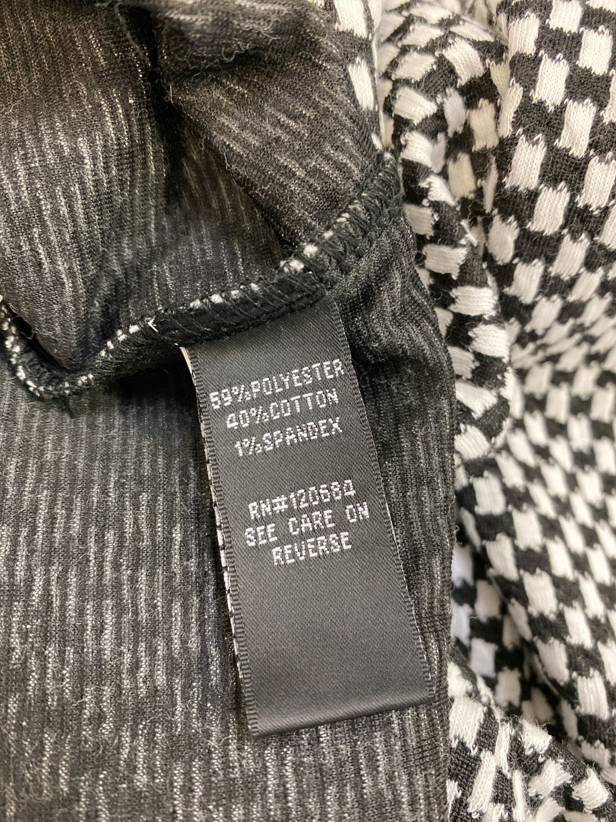 Torrid Women’s White/Black Checkered 3/4 Sleeve Full Zip Jacket - Plus 3