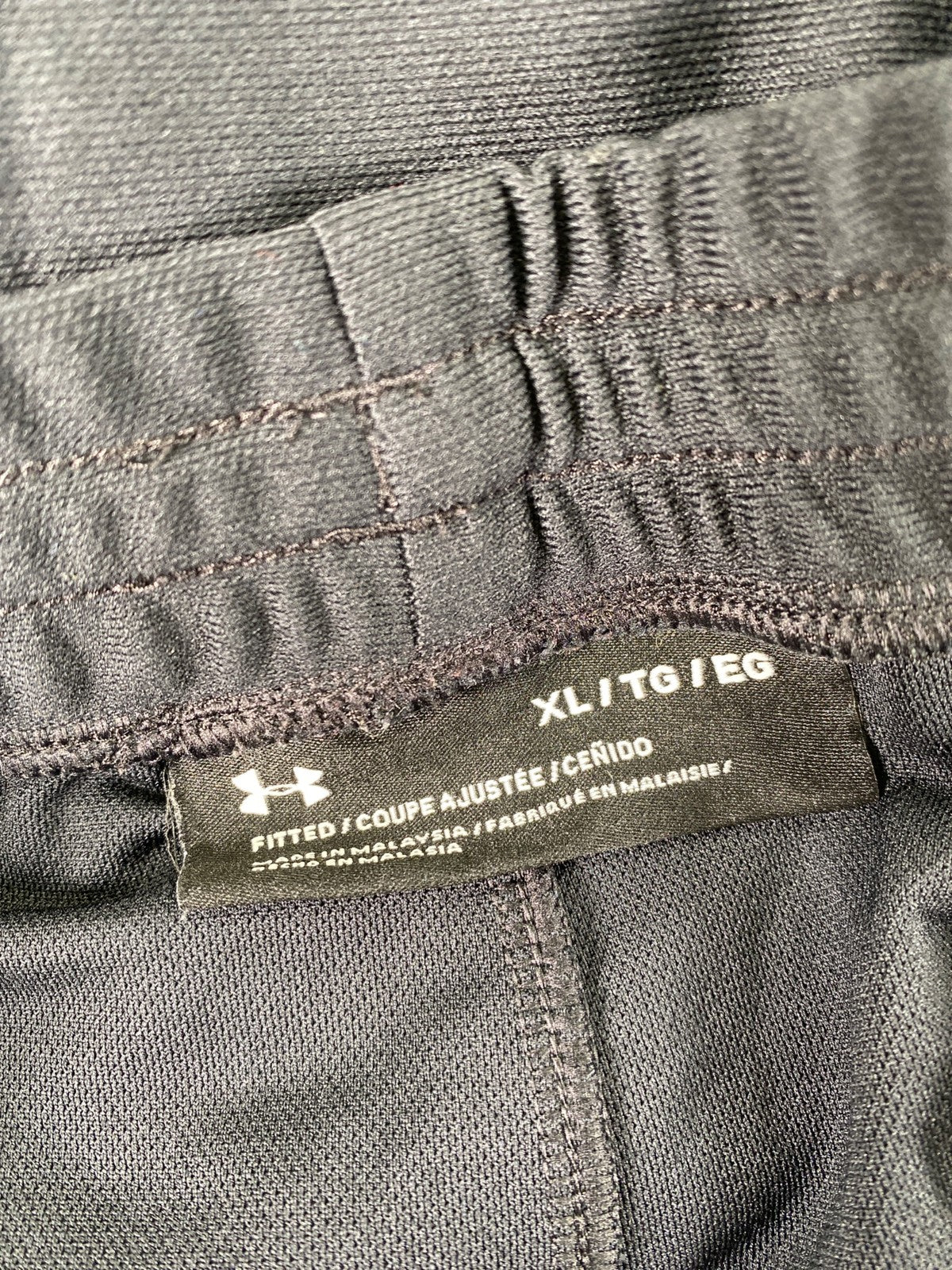 Under Armour Men’s Black Fitted Twist Zip Ankle Athletic Pants - XL