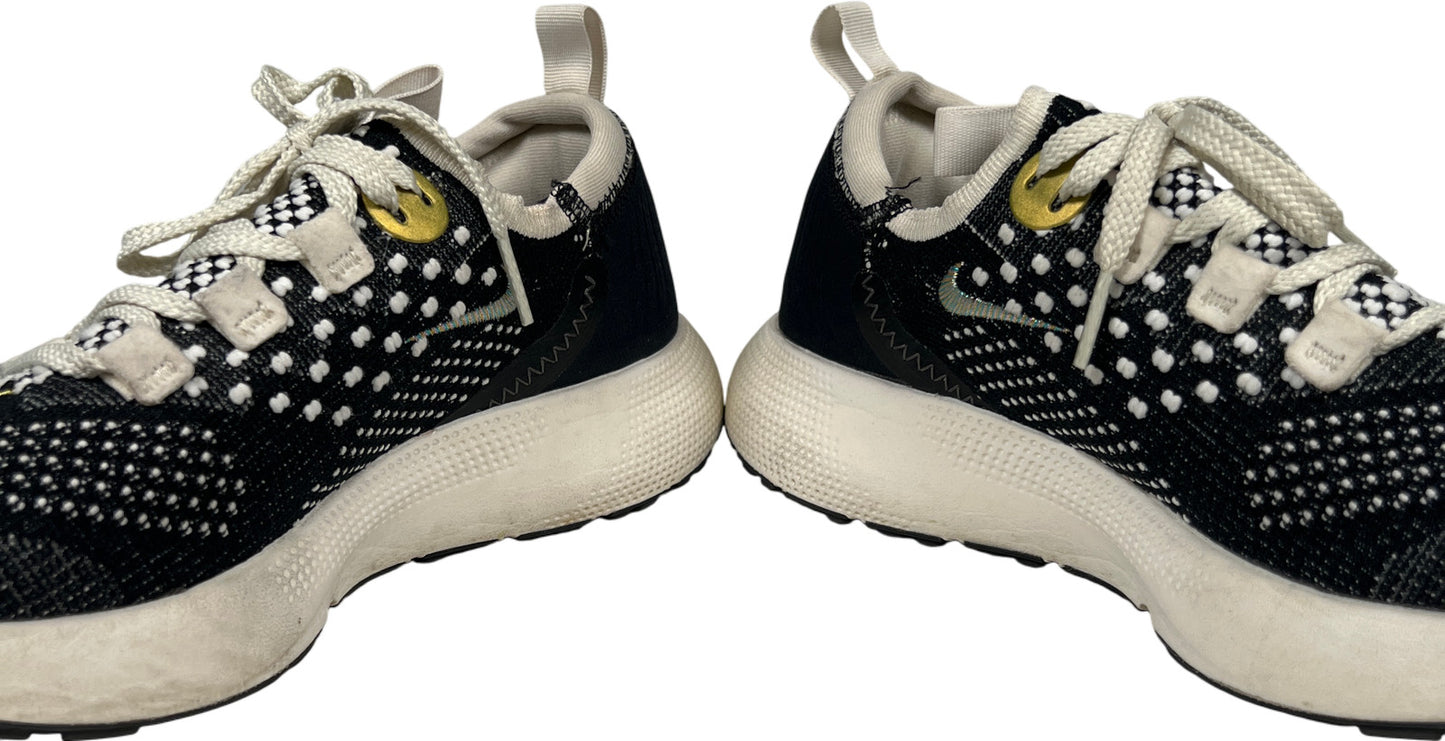 Nike Women’s Black/White React Escape Lace Up Running Shoes - 8.5
