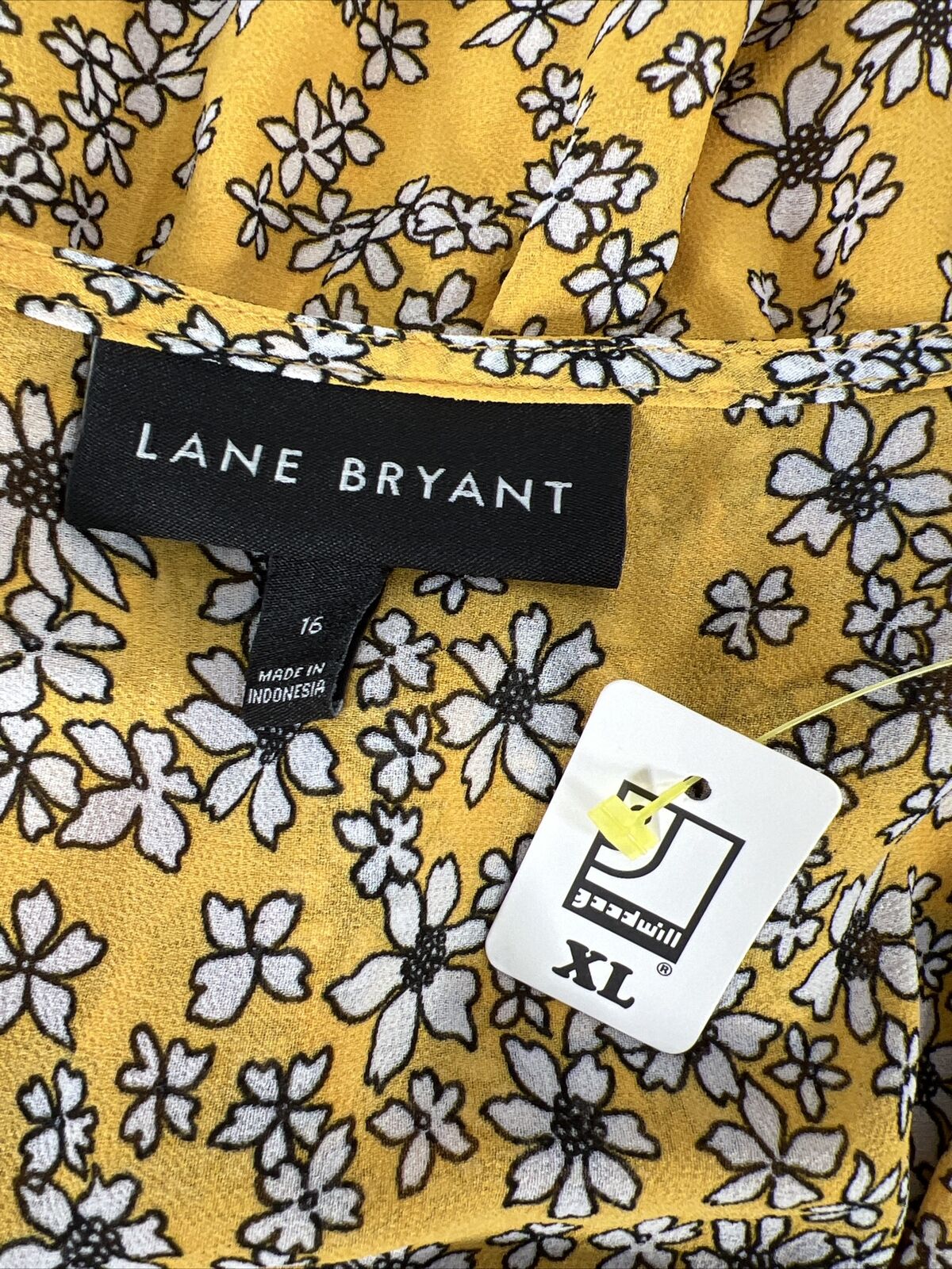 NEW Lane Bryant Women's Yellow Floral Sheer Sleeve Blouse - 16 Plus