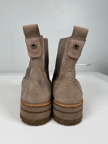 Timberland Women’s Gray/Taupe Suede Courmayer Valley Chelsea Boots - 9 Wide
