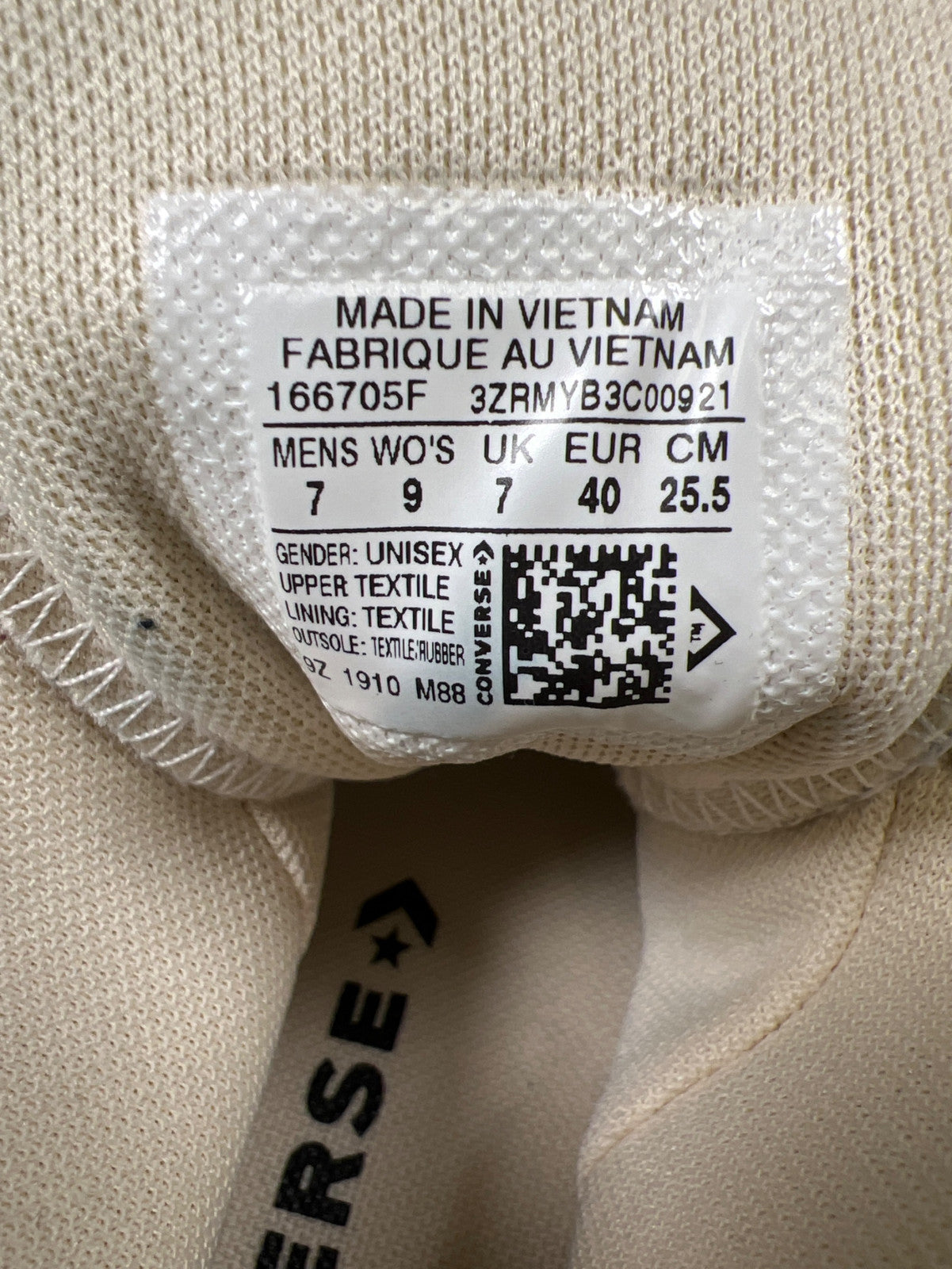 Converse Unisex Gray Chuck Taylor High Top Sneakers - Women’s 9